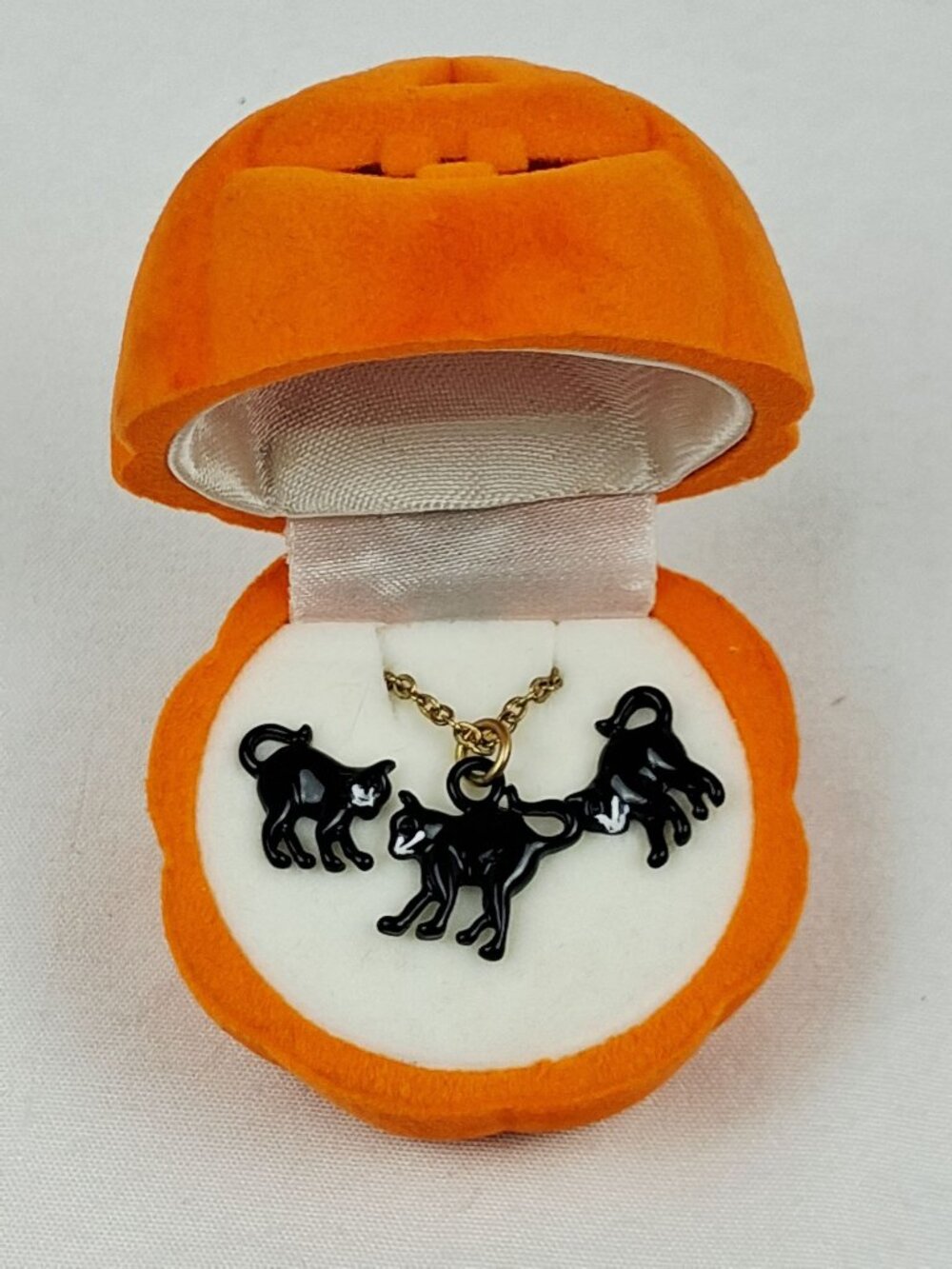Girls Halloween Pumpkin Jewelry Box Novelty Black Cat Necklace & Earrings Set